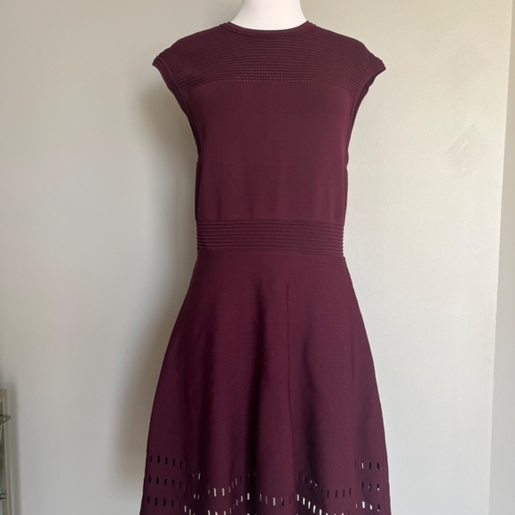 Ted Baker Maroon Aubrey Skater A-line Eyelet Knit Cocktail Burgundy Dress Large - Picture 3 of 13